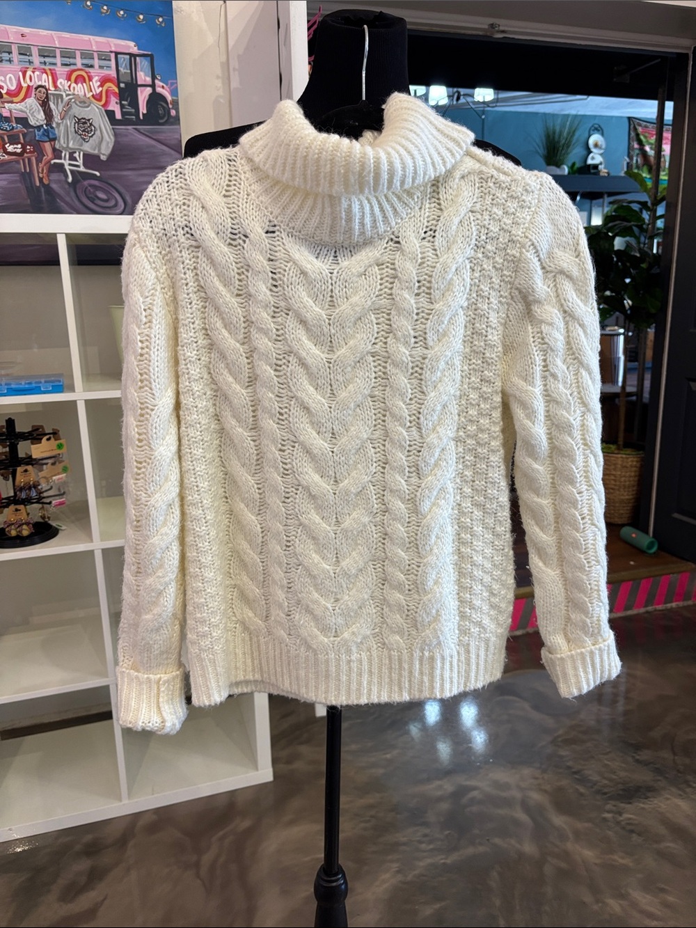 Classic Cable Knit Turtleneck Sweater - Cream